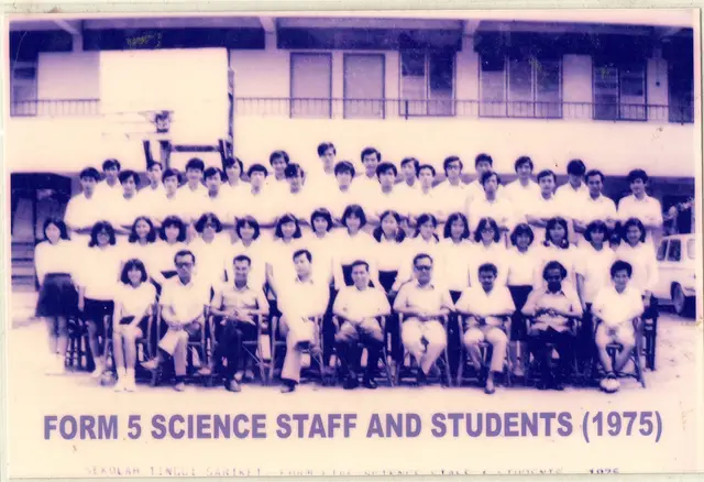 1975 (11)