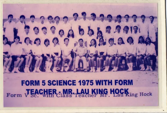 1975 (16)