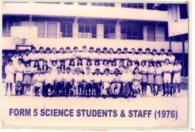1976