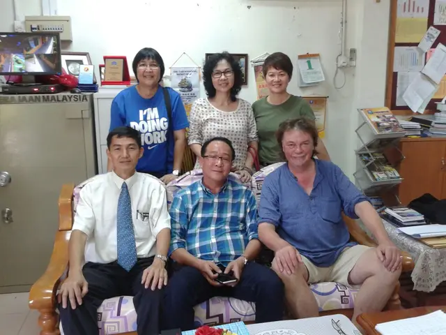 1977 Form 5 Student With Their Teacher