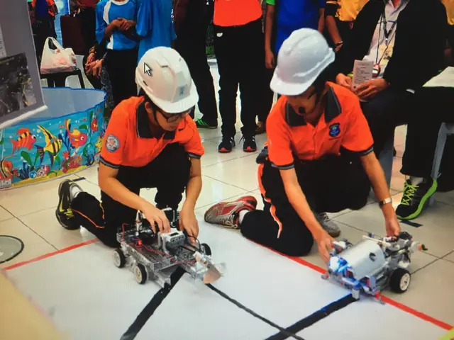 Pertandingan Robotik 1